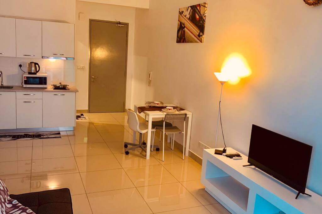 Cosy Studio Netflix Selfcheckin Cyberjaya 2 מראה חיצוני תמונה